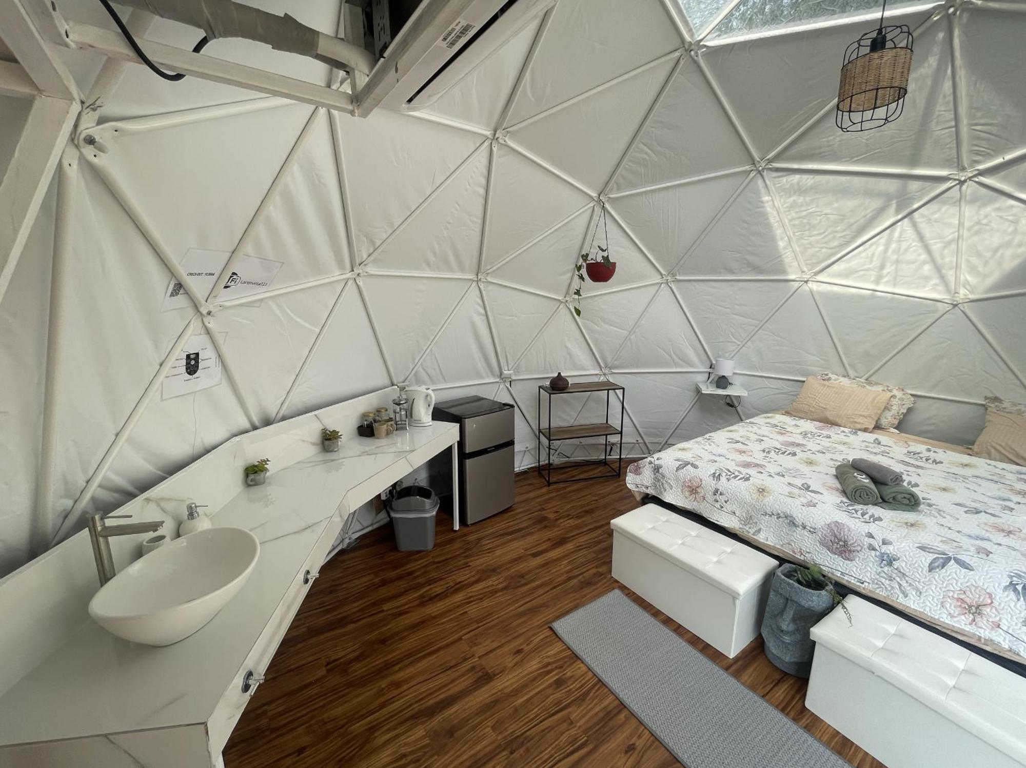 La Comarca River Glamping Dome Near Manuel Antonio Exterior foto